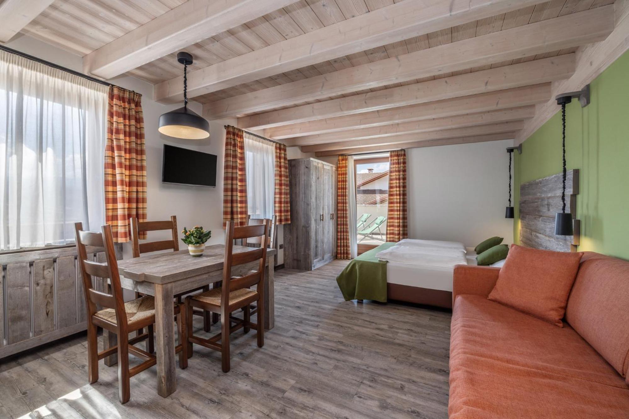 Horse House Bed & Breakfast Romallo Luaran gambar