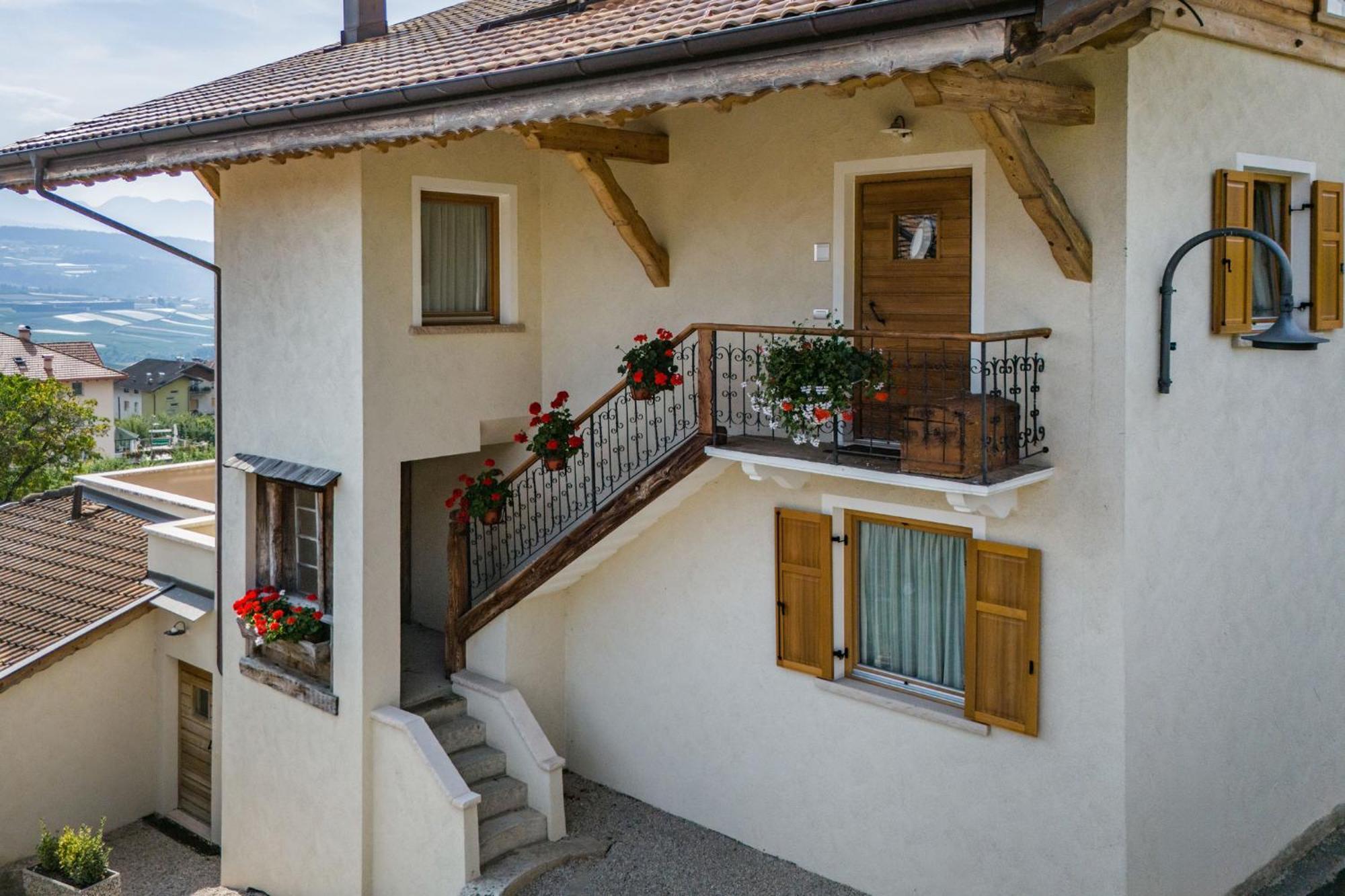 Horse House Bed & Breakfast Romallo Luaran gambar