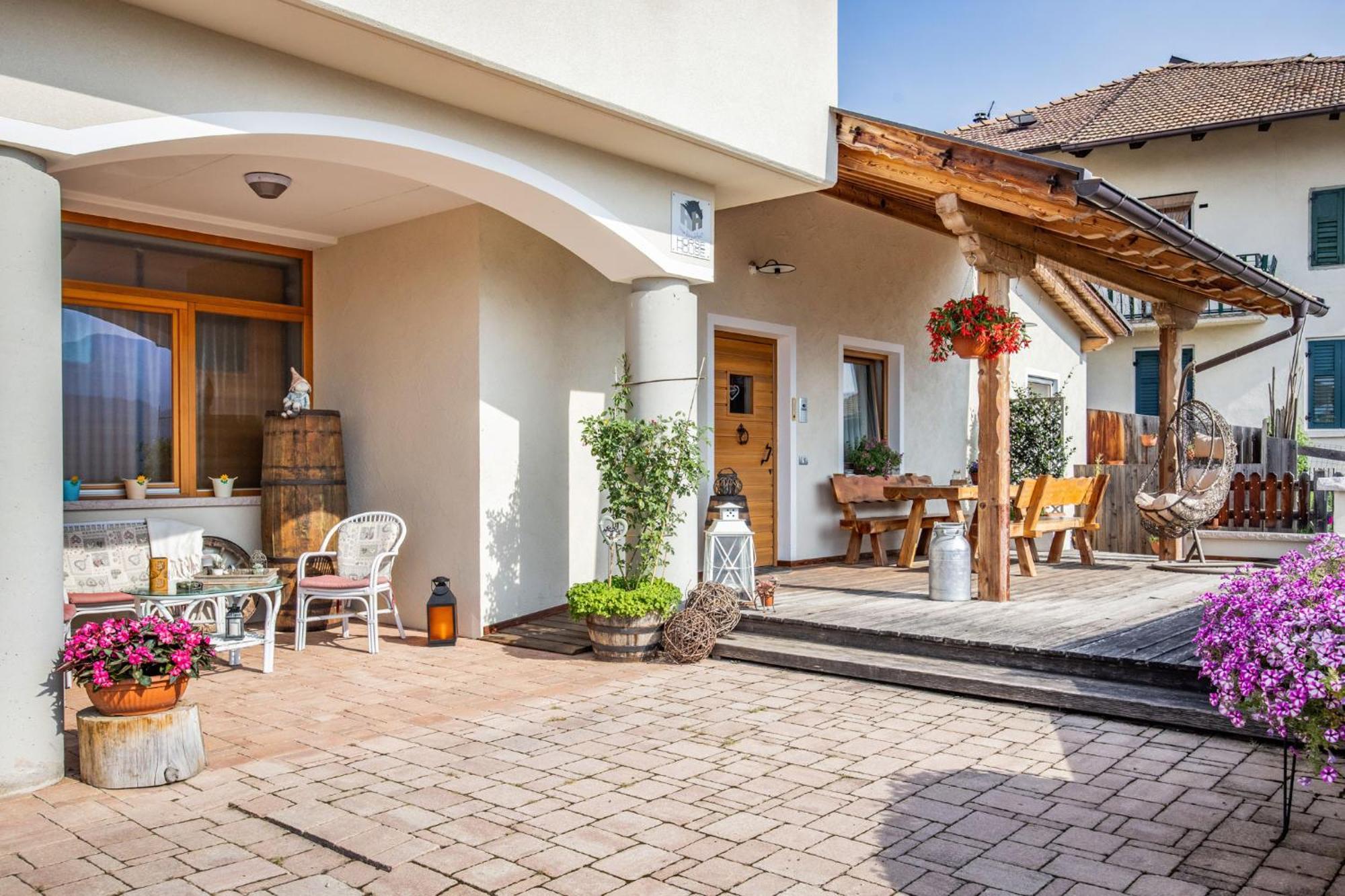 Horse House Bed & Breakfast Romallo Luaran gambar